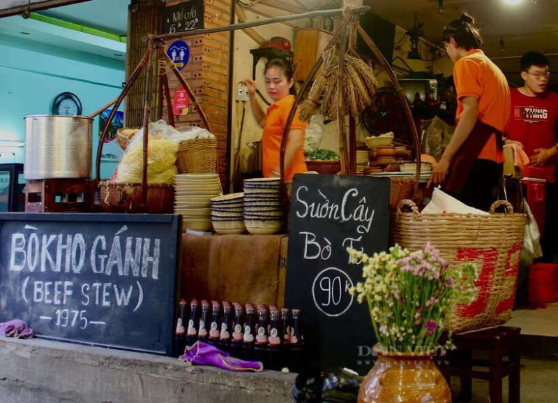 Saigon: Michelin Guide Food Tour With Ao Dai Female Riders - Customer Reviews and Feedback