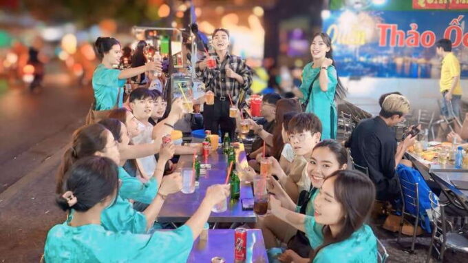 Saigon: Michelin Guide Food Tour With Ao Dai Female Riders - Booking Information and Pricing