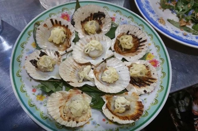 Saigon Night Walking Local Street Food Tour With Local Student - Tour Group Exclusivity