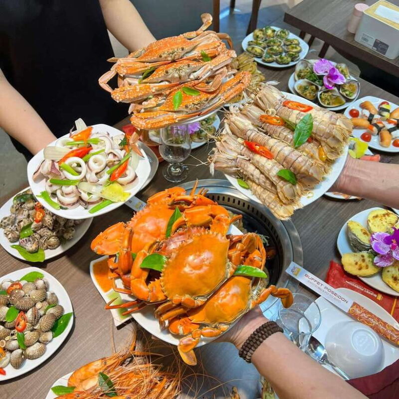 Saigon Vespa Adventure: Ho Chi Minh City Sightseeing Tour - Highlights of the Tour Itinerary