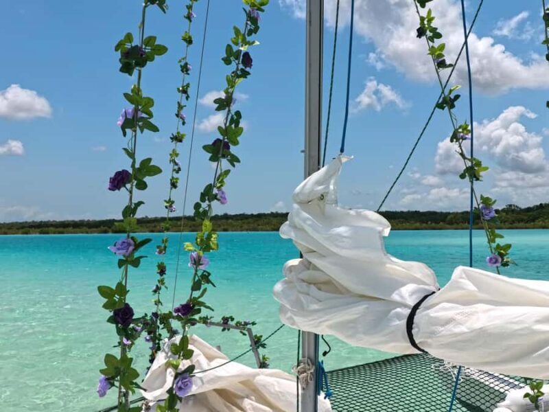 Sail for 4 hours in Bacalar's most SECRET spot. Beach Club is included. - Key Points