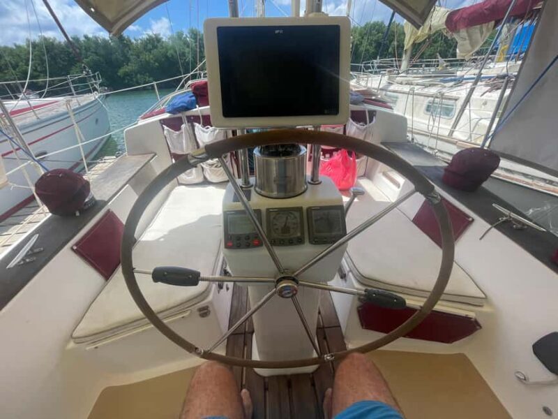 Sail tour to Catalina Island from La Romana - Key Points