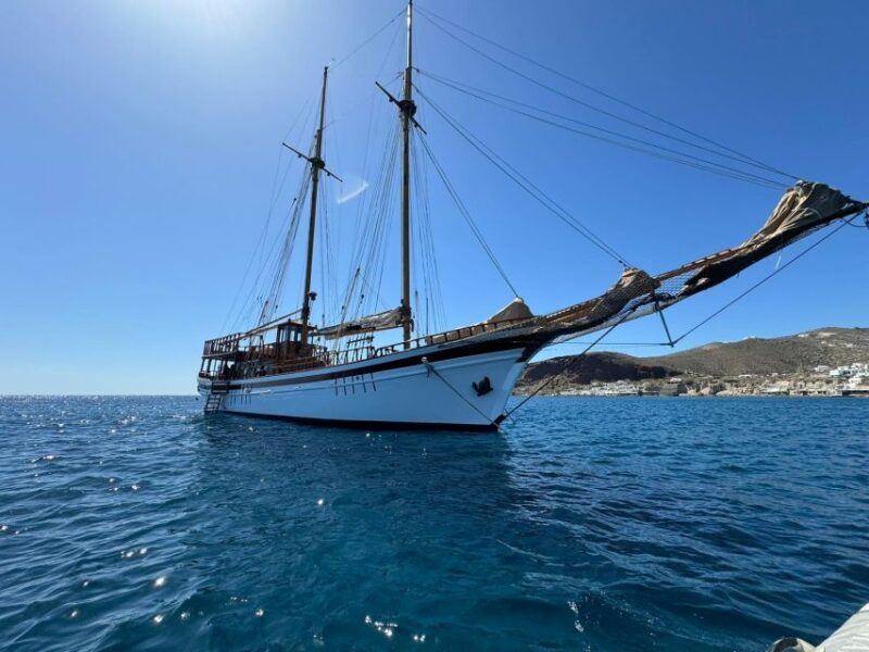 Sailing Into Sunset: With La Maia: Elegance & History at Sea - Itinerary Highlights