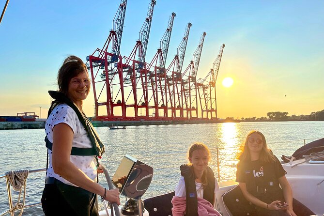 Sailingyacht-Event Cruise in the City - Unique Harbor Tour! - Meeting and Pickup Details
