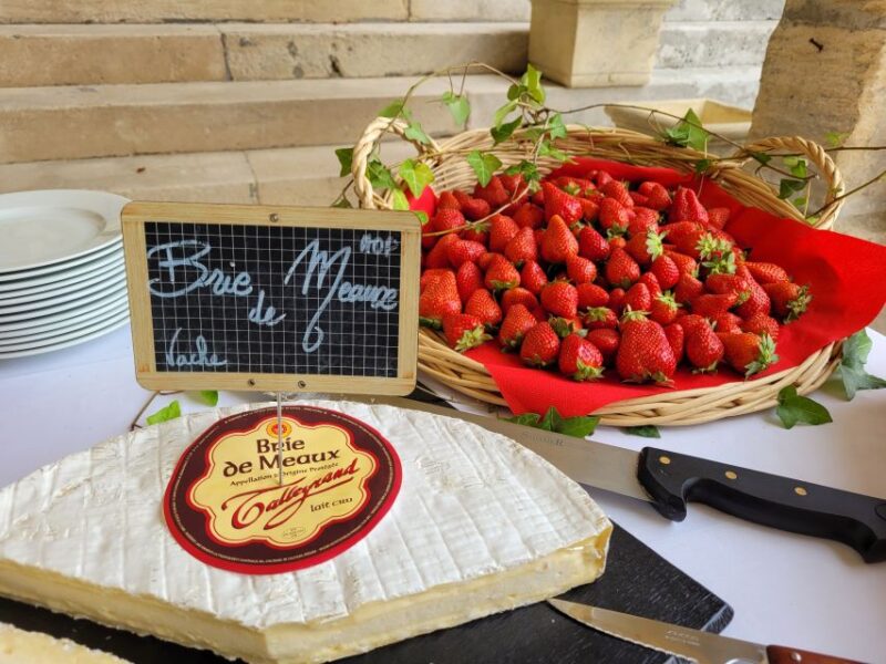 Saint-Emilion: Full-Day Tour With Tasting & Buffet Lunch - Detailed Itinerary