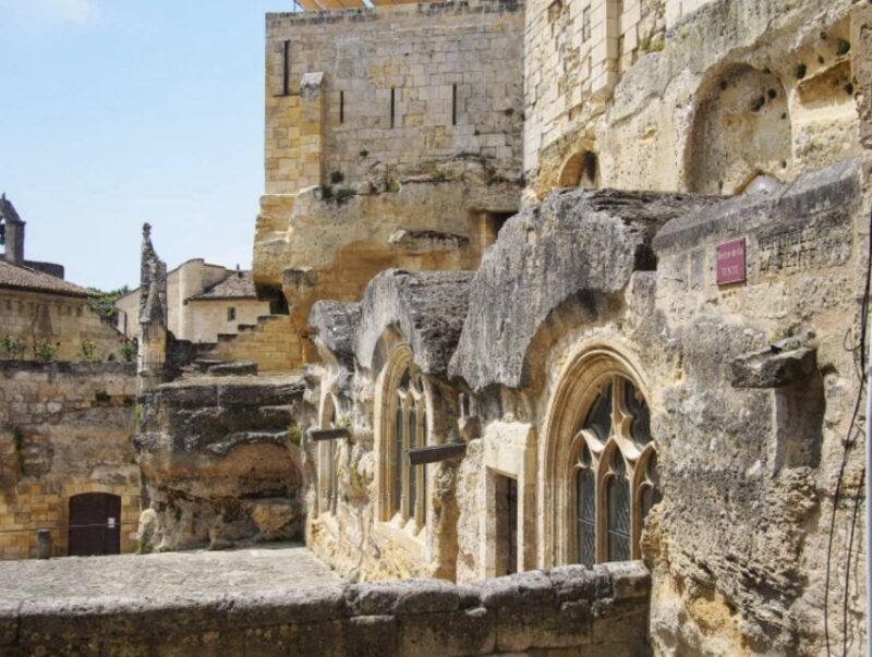 Saint-Émilion: Private Walking Tour & Magnificent Views - Booking Information