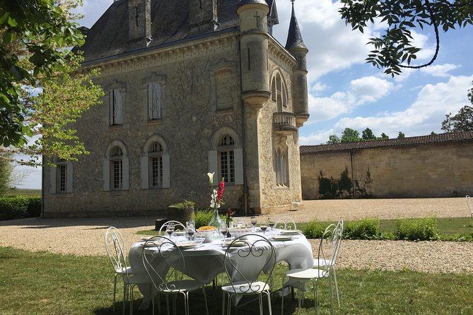Saint-Emilion Small-Group Electric Bike Wine Tour Tastings & Lunch From Bordeaux - Wine Tasting at Two Chateaux