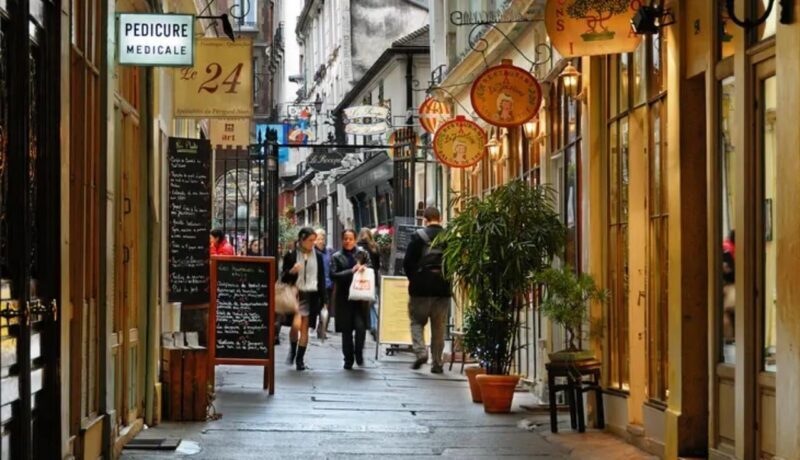Saint-Germain Chocolate, Pastries, and Macaron Private Tour - The Stops: What Makes Them Special?