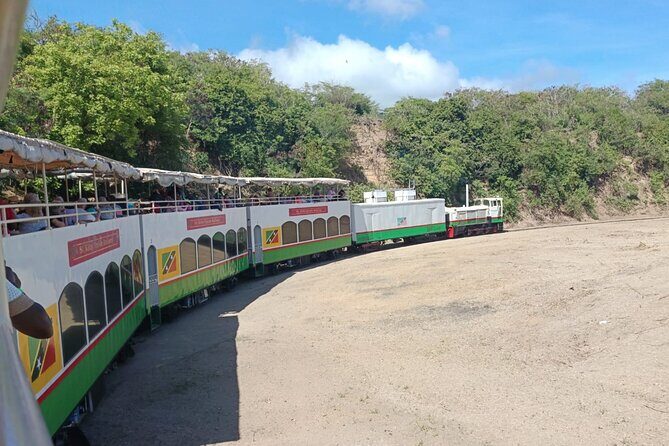 Saint Kitts Train Trek - What Makes This Tour Stand Out?