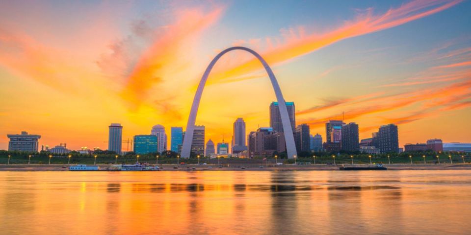 Saint Louis: Romantic Tour in The City of Love - Tour Duration and Language