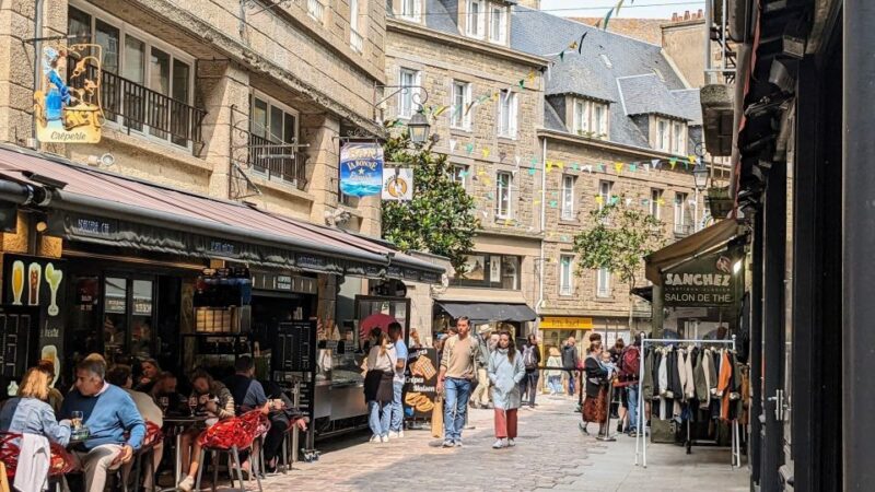 Saint Malo: Leisurely Stroll Through Historical Old Town - Admiring the Bastion and Corsair History