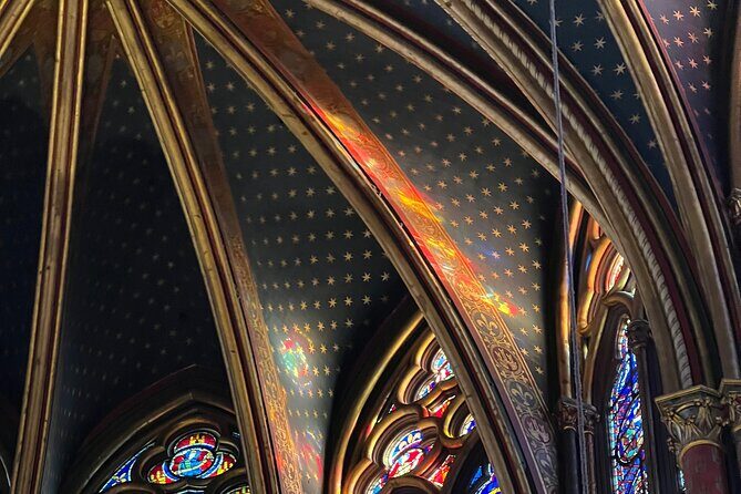 Sainte Chapelle and Conciergerie 1.5-Hour Private Guided Tour - Key Points