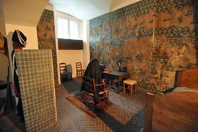 Sainte Chapelle and Conciergerie 1.5-Hour Private Guided Tour - The Sum Up: Who Should Book?