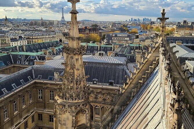 Sainte-Chapelle Paris with Audio Guide Walking Tour - Exploring Sainte-Chapelle: An Architectural Gem