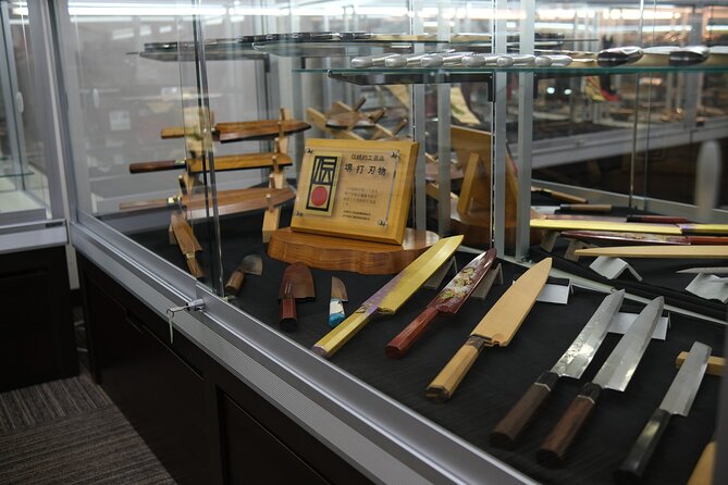 Sakai - Knife Factory and Craft Walking Tour - Knife Sharpening Lesson