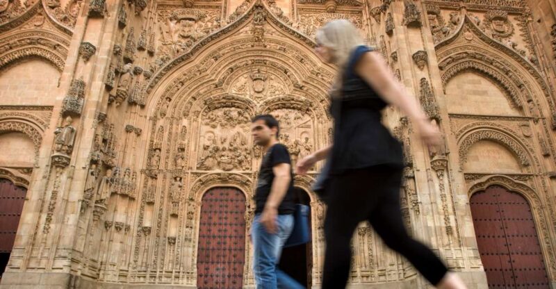 Salamanca Sightseeing Walking Tour With Local Guide. Spanish - Key Locations
