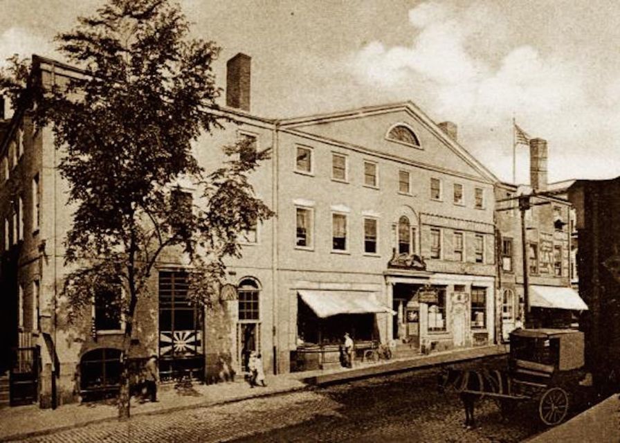 Salem 101 General History Tour - Architectural Gems of the McIntire District