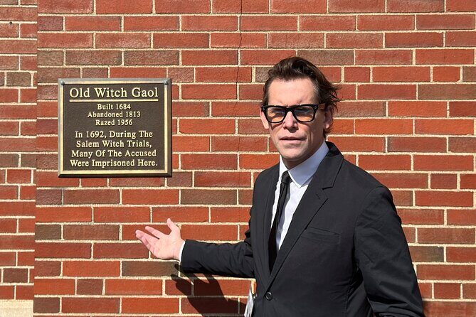 Salem and The Witch Trials - A Practical Guide to Salem and The Witch Trials Tour