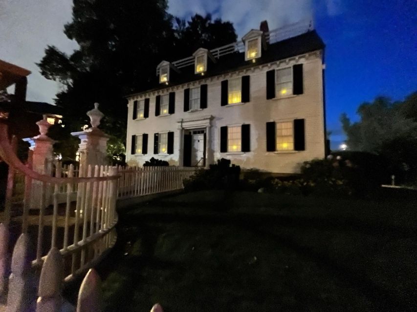 Salem: Ghost Tour With Ghost Hunting Gear in Old Salem - The Witch House Exploration