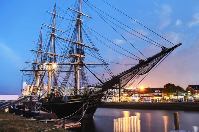 Salem High Speed Ferry To/From Boston - Top Attractions in Salem and Boston