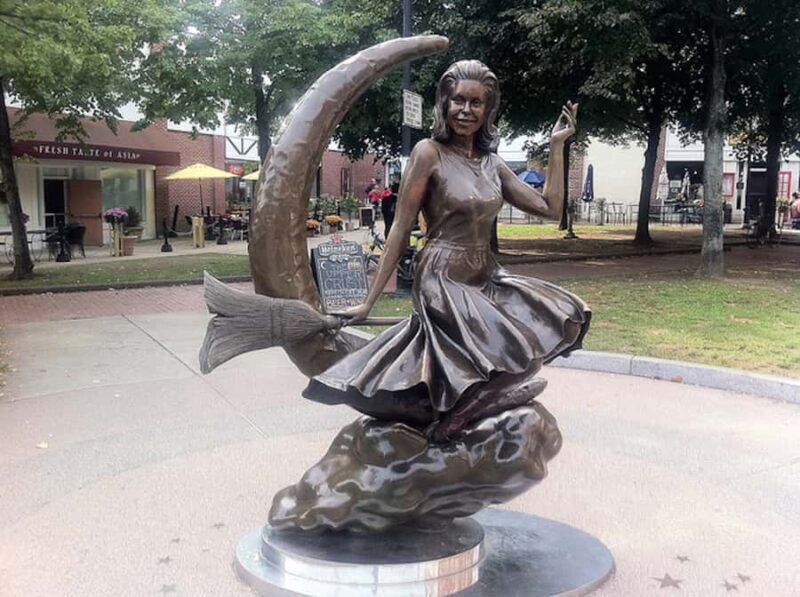 Salem: Hocus Pocus Movies & More Walking Tour - Key Points