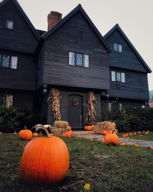Salem, MA: Mysteries & Murder Guided Walking Tour - Salems Darker History