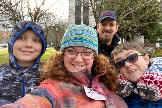 Salem Oregon Puzzling Adventure Scavenger Hunt Walking Activity - A Well-Balanced Itinerary