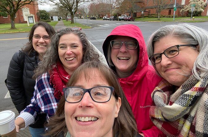 Salem Oregon Puzzling Adventure Scavenger Hunt Walking Activity - Who Will Love This?