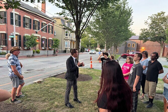 Salem: Stars & Stripes Forever! Military History Walking Tour - Exploring Salem’s Military Legacy in a Compact Walk