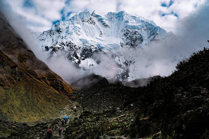 Salkantay Trek Premium 5D/4N - Meeting and Pickup Information