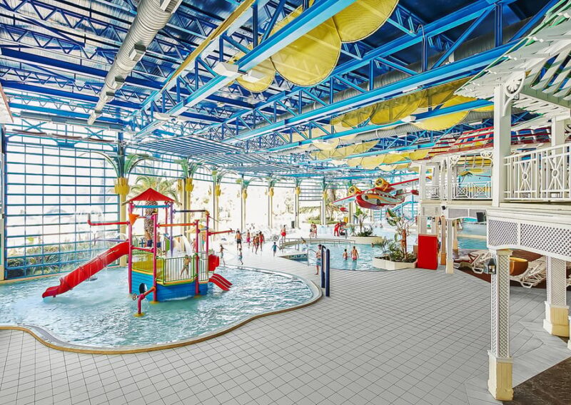 Salou: PortAventura Caribe Aquatic Park 1-Day Ticket - Facilities and Amenities