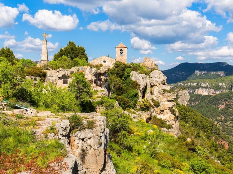Salou: Siurana Castle and Cornudella Winery Tour - Key Points