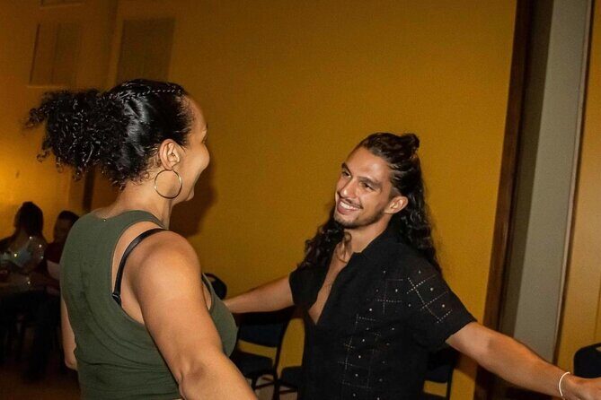Salsa and Bachata Class and Night Out in Mexico City - A Closer Look at the Experience