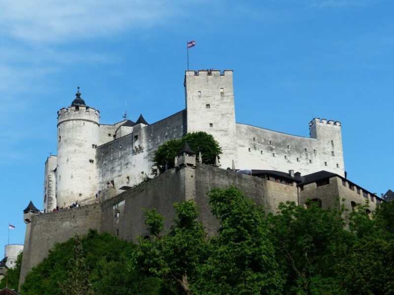 Salzburg: Express Walk with a Local in 60 minutes - A Closer Look at the Salzburg Express Walk