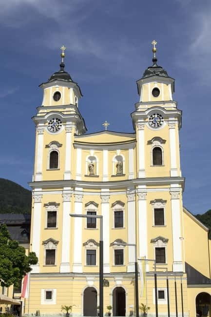 Salzburg: Mondsee Private Tour with Basilica and Lake view - The Sum Up