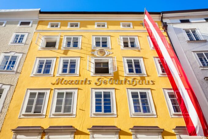 Salzburg: Old Town, Mozart, & Mirabell Gardens Walking Tour - Customer Reviews