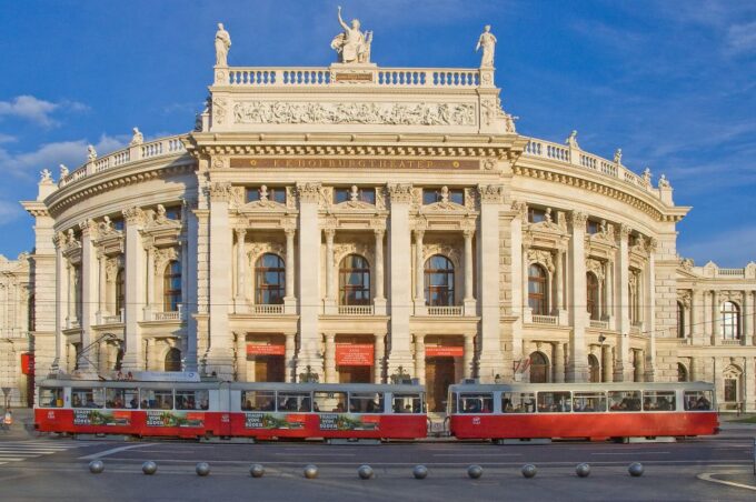 Salzburg: Vienna Full Day Private Tour With Transport - Inclusions and Options