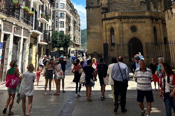 Sampling San Sebastián's History: A Self Guided Audio Tour - Key Points