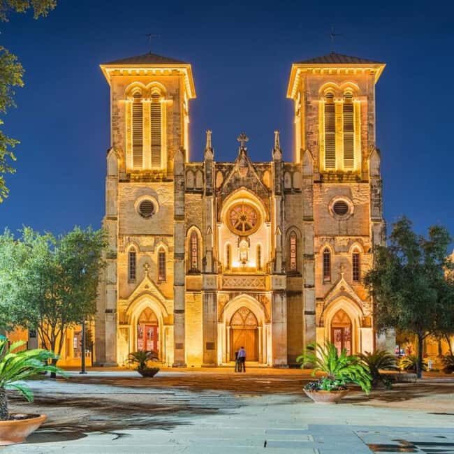 San Antonio: City Lights Night Tour by Trolley - An In-Depth Look at the Tour