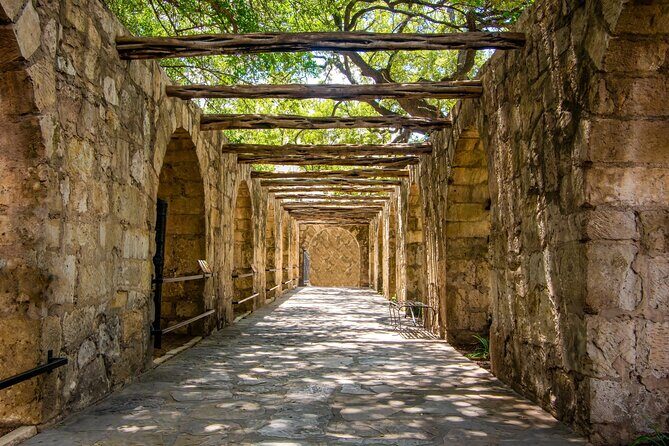 San Antonio Downtown Walking Tour & River Cruise Tickets - The Sum Up