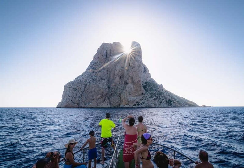 San Antonio: Es Vedrà, Formentera Tour with Food & Drinks - The Basics of the Tour