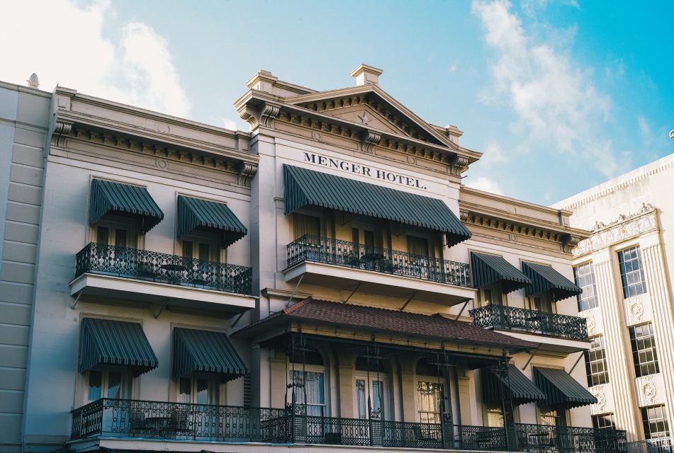 San Antonio: Guided Haunted Pub Crawl - Alamo: Spirits of the Past