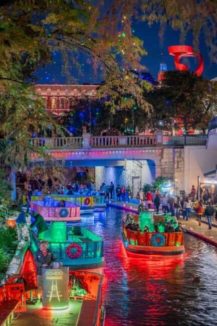 San Antonio: Holiday Sights & Festive Nights Trolley Tour - Who Will Love This Tour?