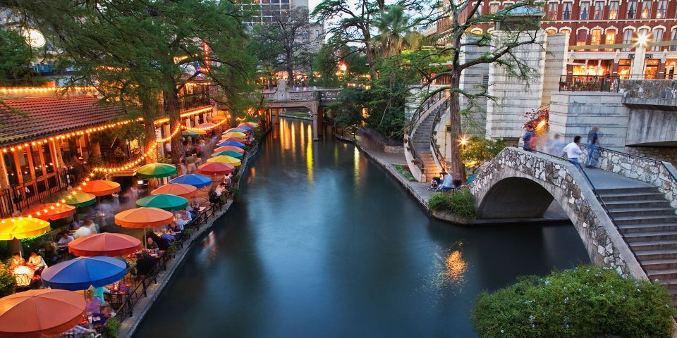 San Antonio: Icons of San Antonio Walking Tour - What to Bring