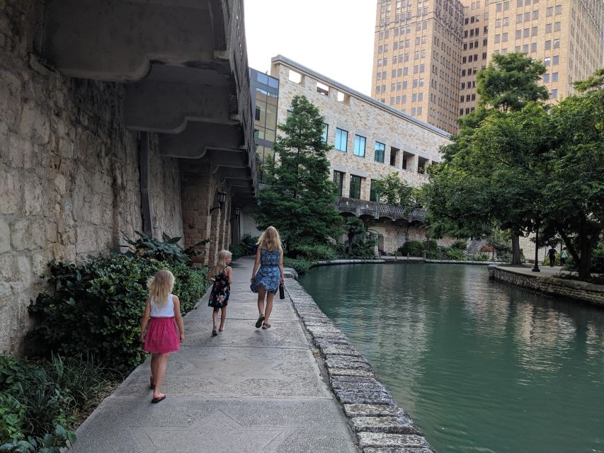San Antonio Scavenger Hunt Walking Tour and Game - Logistics