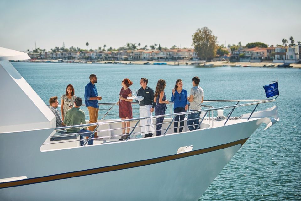 San Diego: Bay Sights and Sips Sunset Cruise - Sights to Enjoy on the Cruise