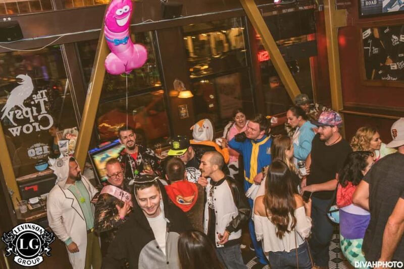 San Diego: Downtown Bar Crawl Party Pass - What to Expect Throughout the Night