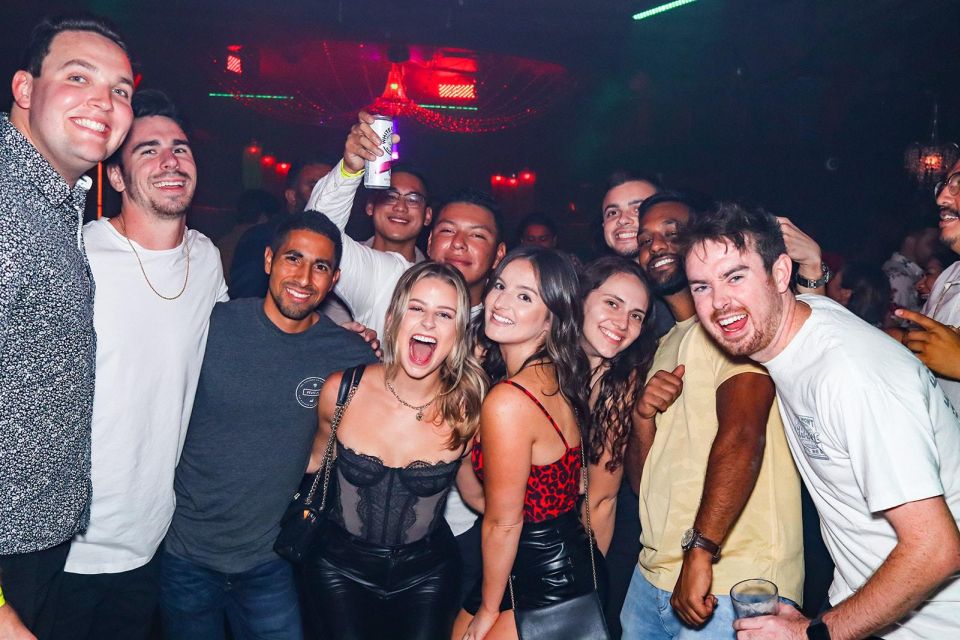 San Diego: Drink, Ride, Sing, & Dance! Bar Tour (4 Bars) - Karaoke at the First Stop