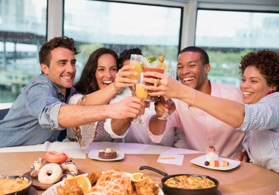 San Diego: Thanksgiving Day Buffet Brunch or Dinner Cruise - Cruise Highlights and Scenic Views