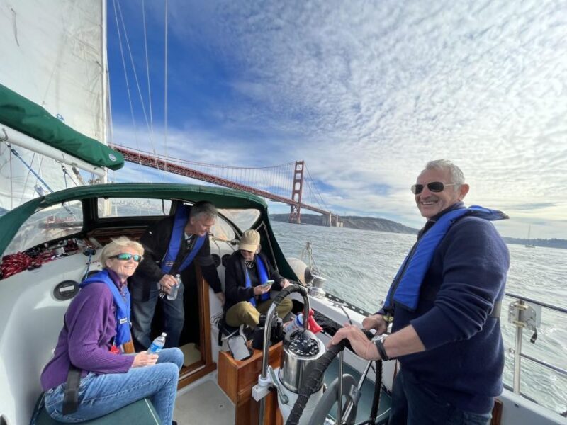 SAN FRANCISCO: (2hr) PRIVATE Sailing Experience 6 Guests - What to Expect from Your 2-Hour San Francisco Sailing Adventure